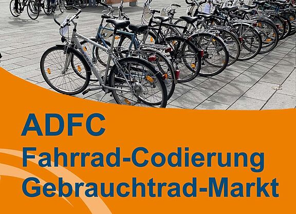 ADFC Radmarkt mit Codierung 12.04.2025 Das Plakat des Gebrauchtradmarktes zeigt eine Reihe aufgestellter Fahrräder und die Codierstation des ADFC Mannheim