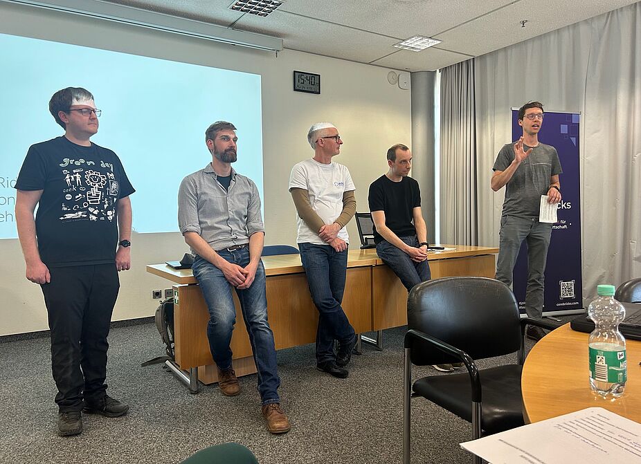 Das Orga-Team des Q2 Data Ride Hackathons 2026