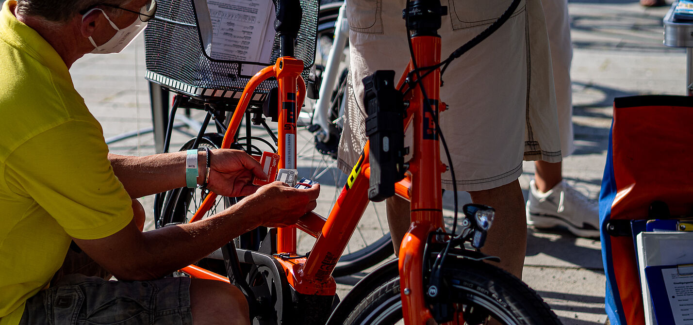 Fahrrad wird codiert