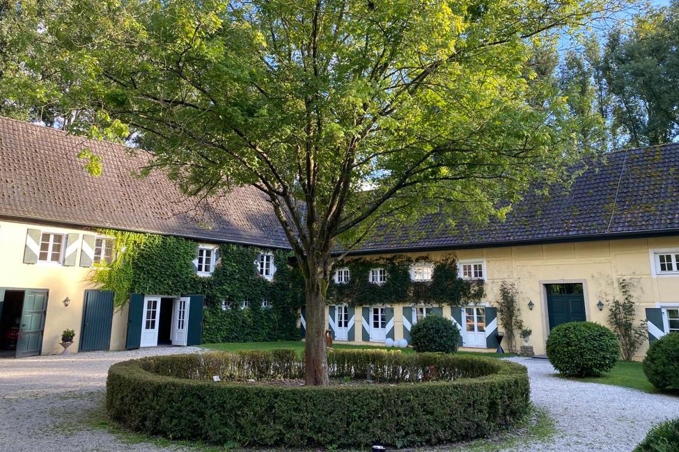 Innenhof von Haus Graven ein Innenhof eines historischen Gebäudes