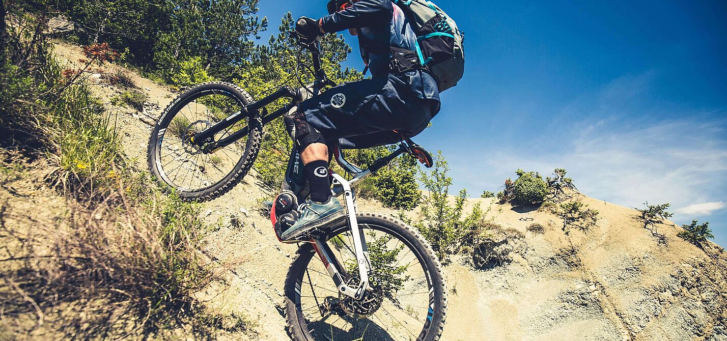 Mit dem E-Mountainbike unterwegs Mit dem E-Mountainbike unterwegs